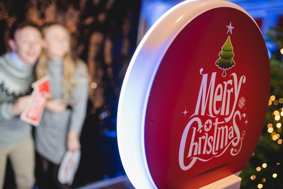 Event-Star_Christmas-Page-Hero-Image-2-1